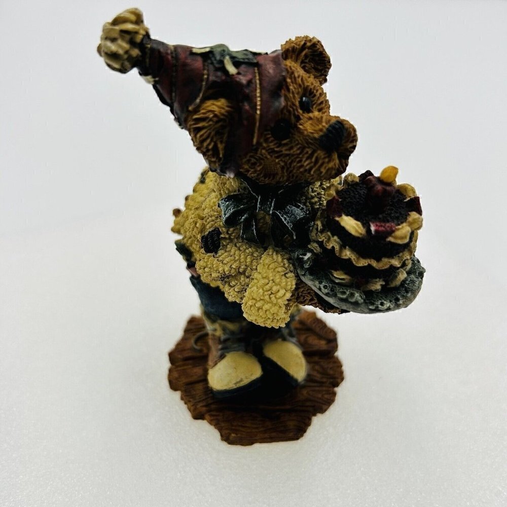 Boyds Bears #2275 M. Harrison’s Birthday 1995 4.5" Tall